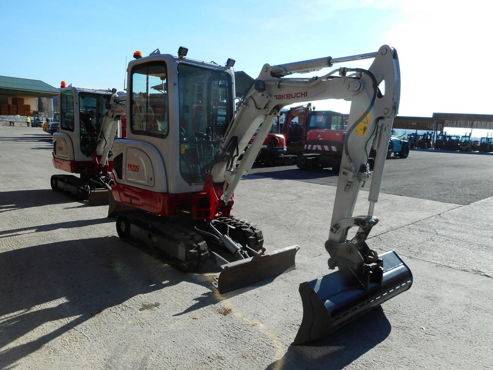 Minibagger του τύπου Takeuchi TB 225 ( 2.400kg ) Verstellfahrwerk!, Gebrauchtmaschine σε St. Nikolai ob Draßling (Φωτογραφία 4)