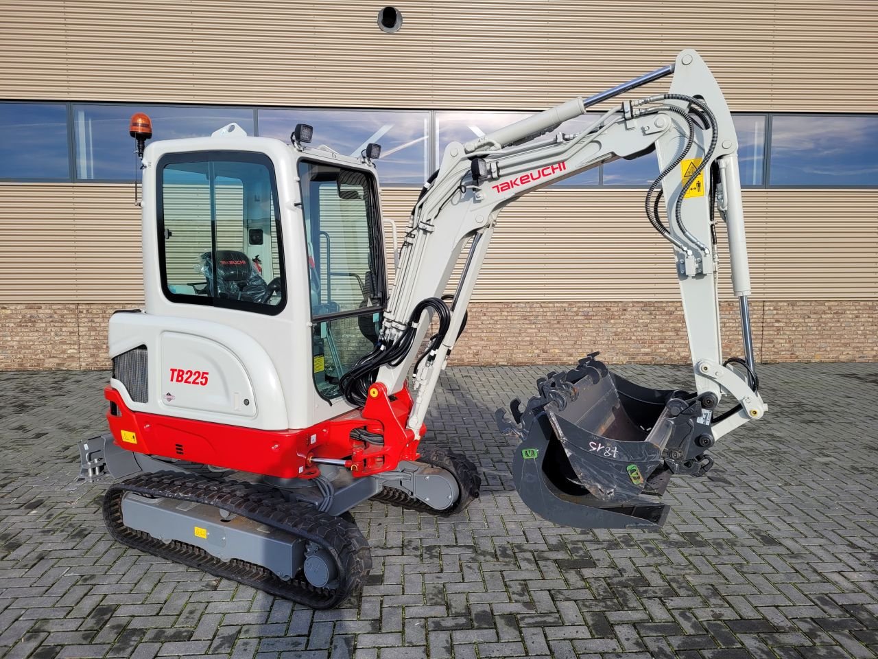 Minibagger типа Takeuchi TB-225 EXTRA, Gebrauchtmaschine в Houten (Фотография 4)