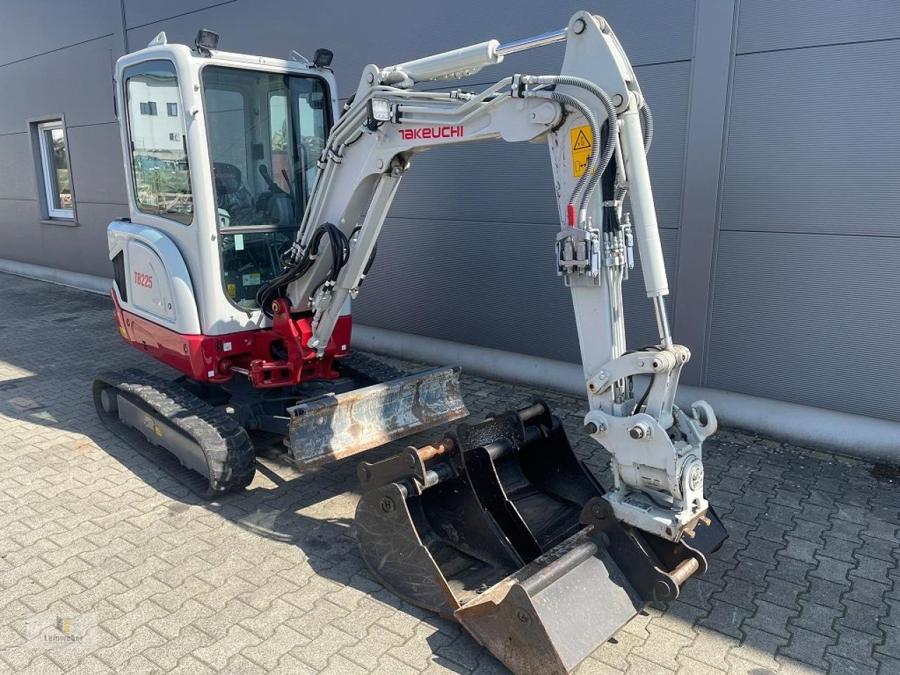 Minibagger типа Takeuchi TB 225 V4, Gebrauchtmaschine в Neuhof - Dorfborn (Фотография 1)