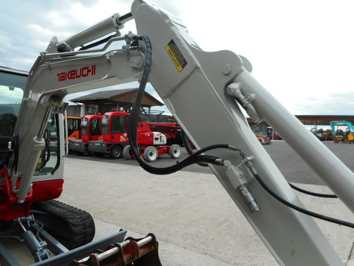 Minibagger Türe ait Takeuchi TB 235 ( 3.530kg ) mit POWERILT u. 4 Löffel, Gebrauchtmaschine içinde St. Nikolai ob Draßling (resim 15)