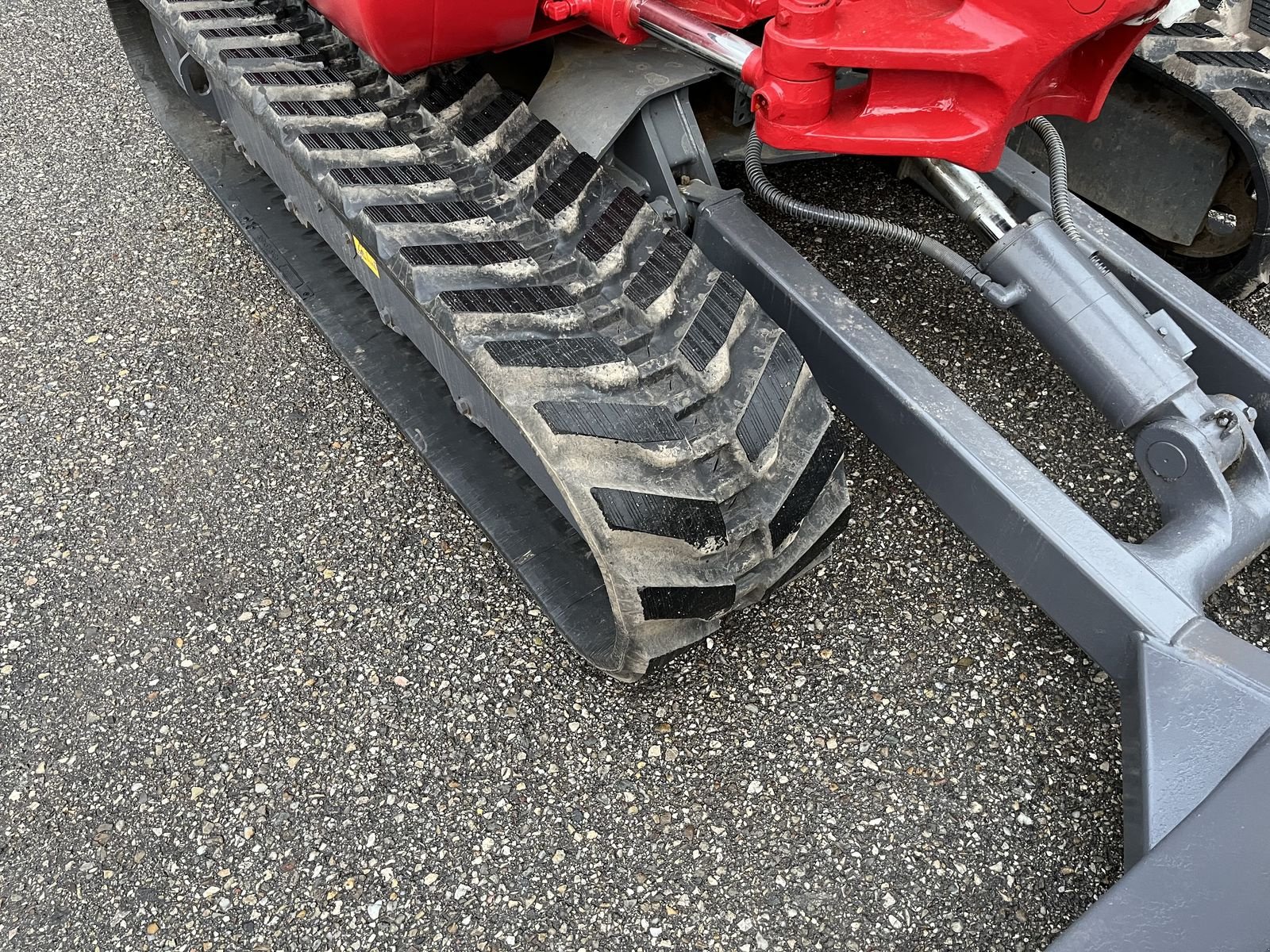 Minibagger типа Takeuchi TB 235 mit Powertilt, Gebrauchtmaschine в Bad Leonfelden (Фотография 4)