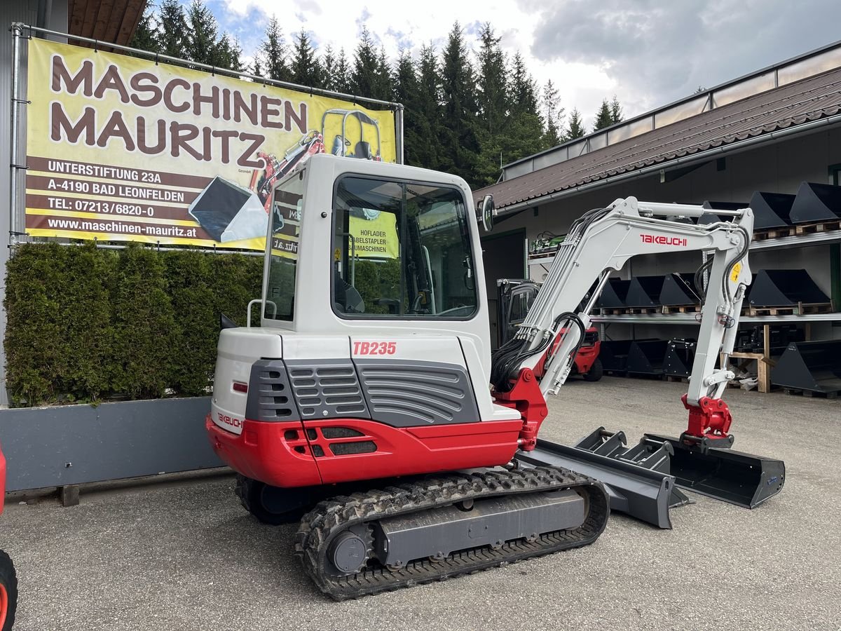 Minibagger des Typs Takeuchi TB 235 Powertilt, Gebrauchtmaschine in Bad Leonfelden (Bild 8)