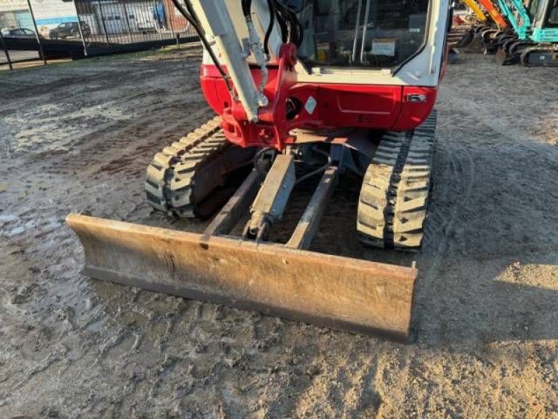 Minibagger des Typs Takeuchi TB 240, Gebrauchtmaschine in MOL (Bild 3)