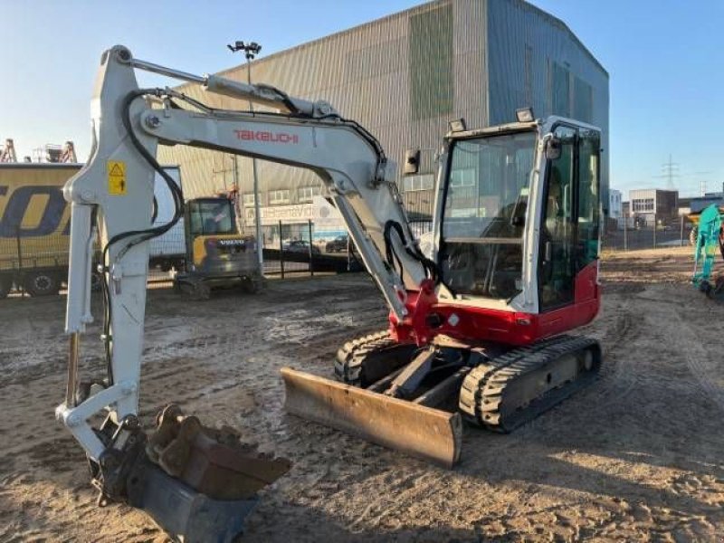 Minibagger des Typs Takeuchi TB 240, Gebrauchtmaschine in MOL (Bild 2)