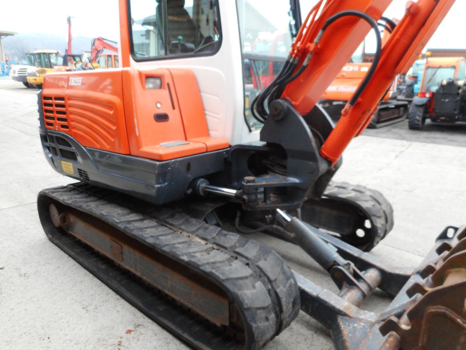 Minibagger van het type Takeuchi TB 250 ( 4.890kg ) hydr. SW + 3 Löffel + alle Le, Gebrauchtmaschine in St. Nikolai ob Draßling (Foto 16)