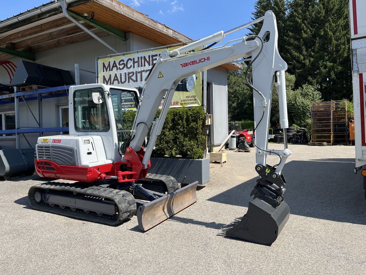 Minibagger van het type Takeuchi TB 250 Powertilt Reserviert, Gebrauchtmaschine in Bad Leonfelden (Foto 1)