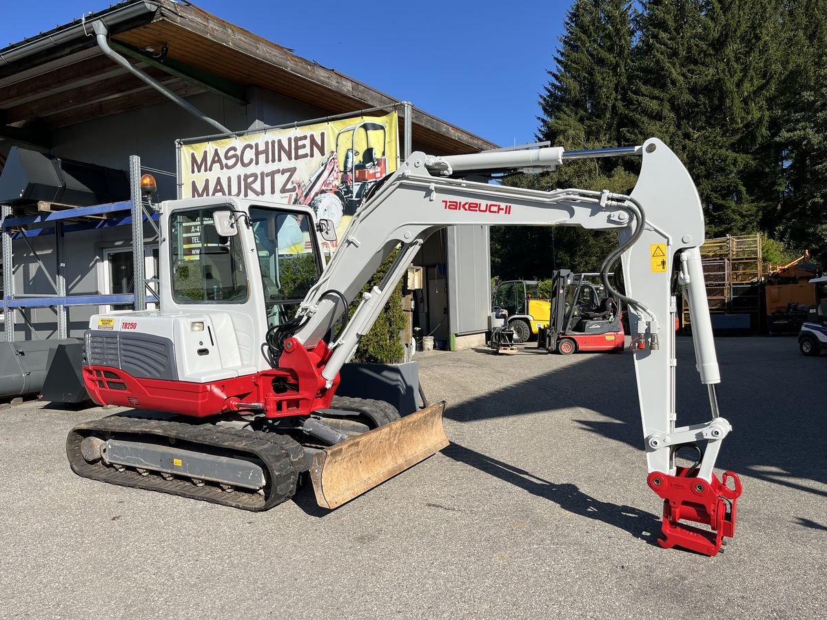 Minibagger typu Takeuchi TB 250 Powertilt, Gebrauchtmaschine v Bad Leonfelden (Obrázek 1)