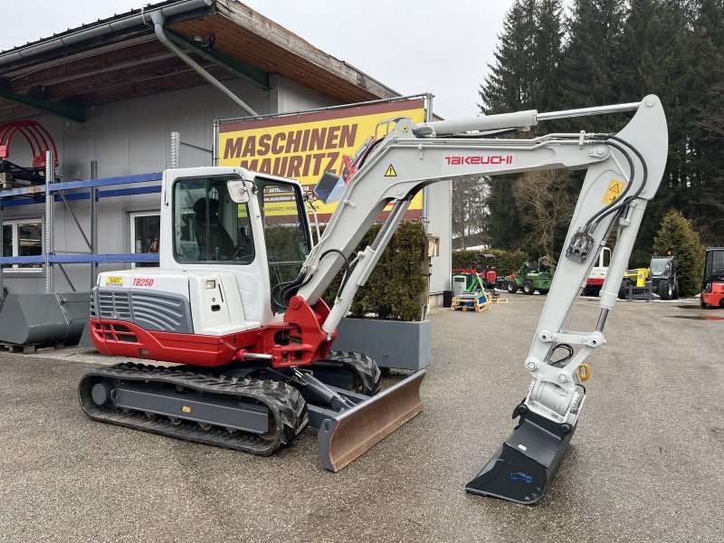 Minibagger des Typs Takeuchi TB 250 Powertilt, Gebrauchtmaschine in Bad Leonfelden