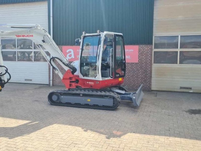 Minibagger van het type Takeuchi TB 260, Neumaschine in Goudriaan (Foto 1)