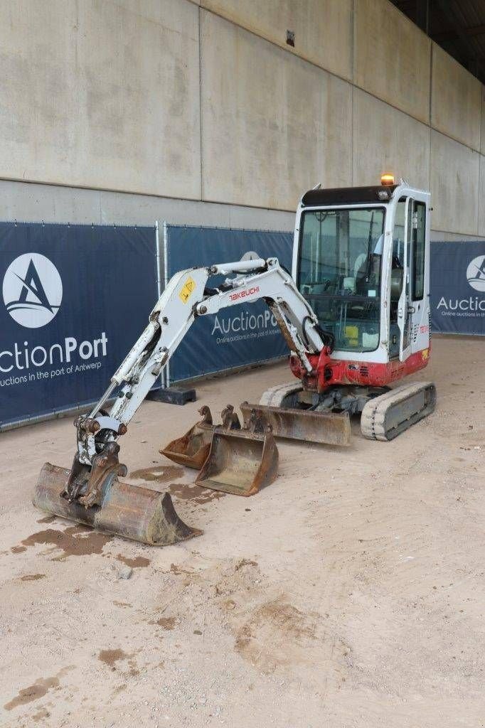 Minibagger typu Takeuchi TB016, Gebrauchtmaschine v Antwerpen (Obrázek 10)