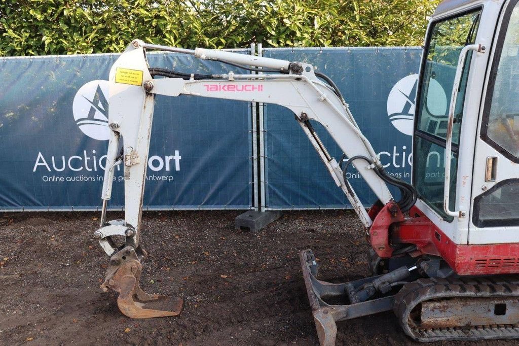 Minibagger des Typs Takeuchi TB016, Gebrauchtmaschine in Antwerpen (Bild 10)