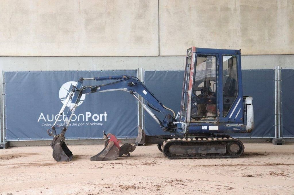 Minibagger du type Takeuchi TB020, Gebrauchtmaschine en Antwerpen (Photo 1)