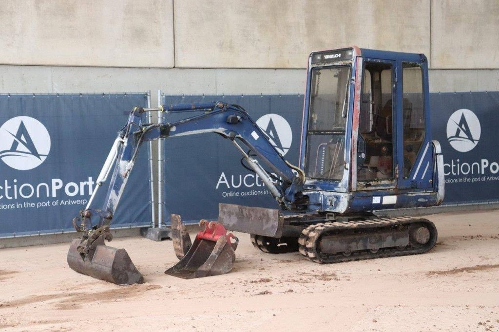 Minibagger du type Takeuchi TB020, Gebrauchtmaschine en Antwerpen (Photo 10)