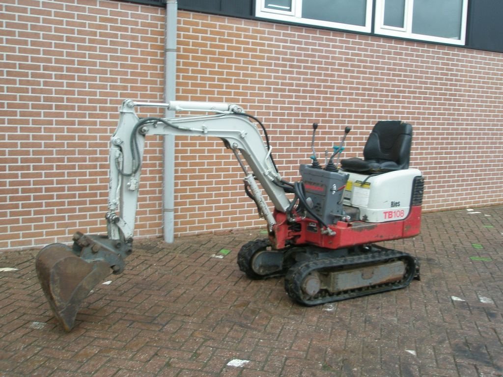 Minibagger tip Takeuchi TB108, Gebrauchtmaschine in Barneveld (Poză 1)