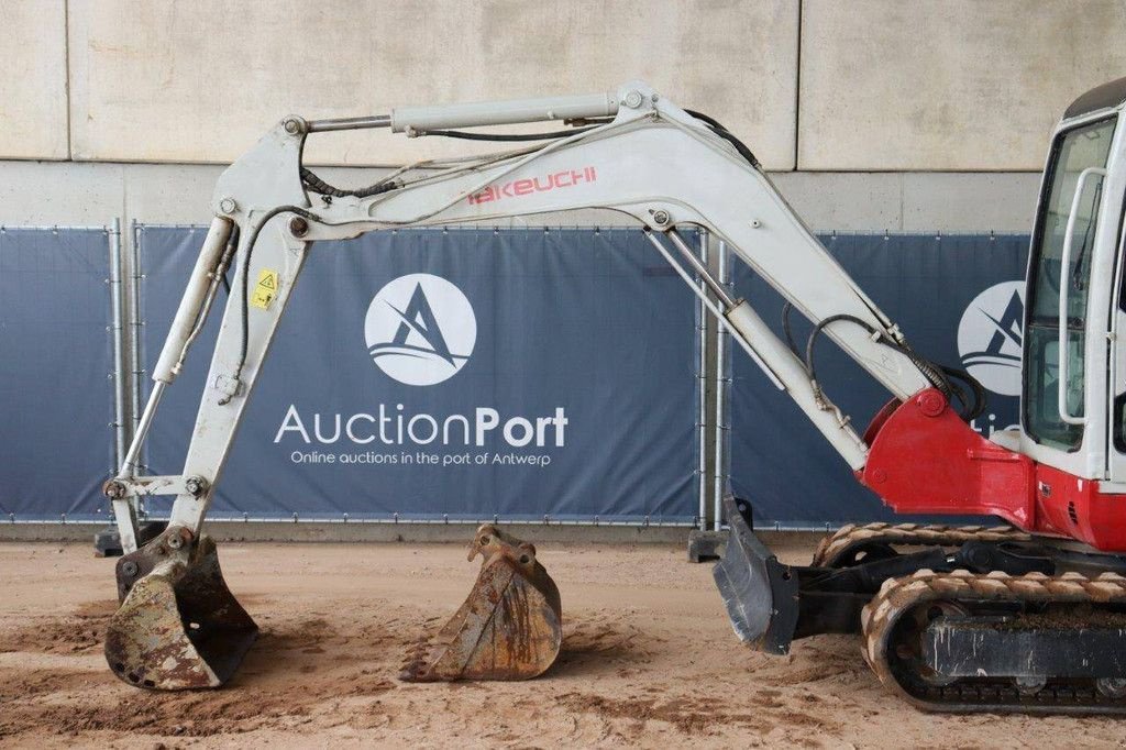 Minibagger typu Takeuchi TB150C, Gebrauchtmaschine w Antwerpen (Zdjęcie 11)