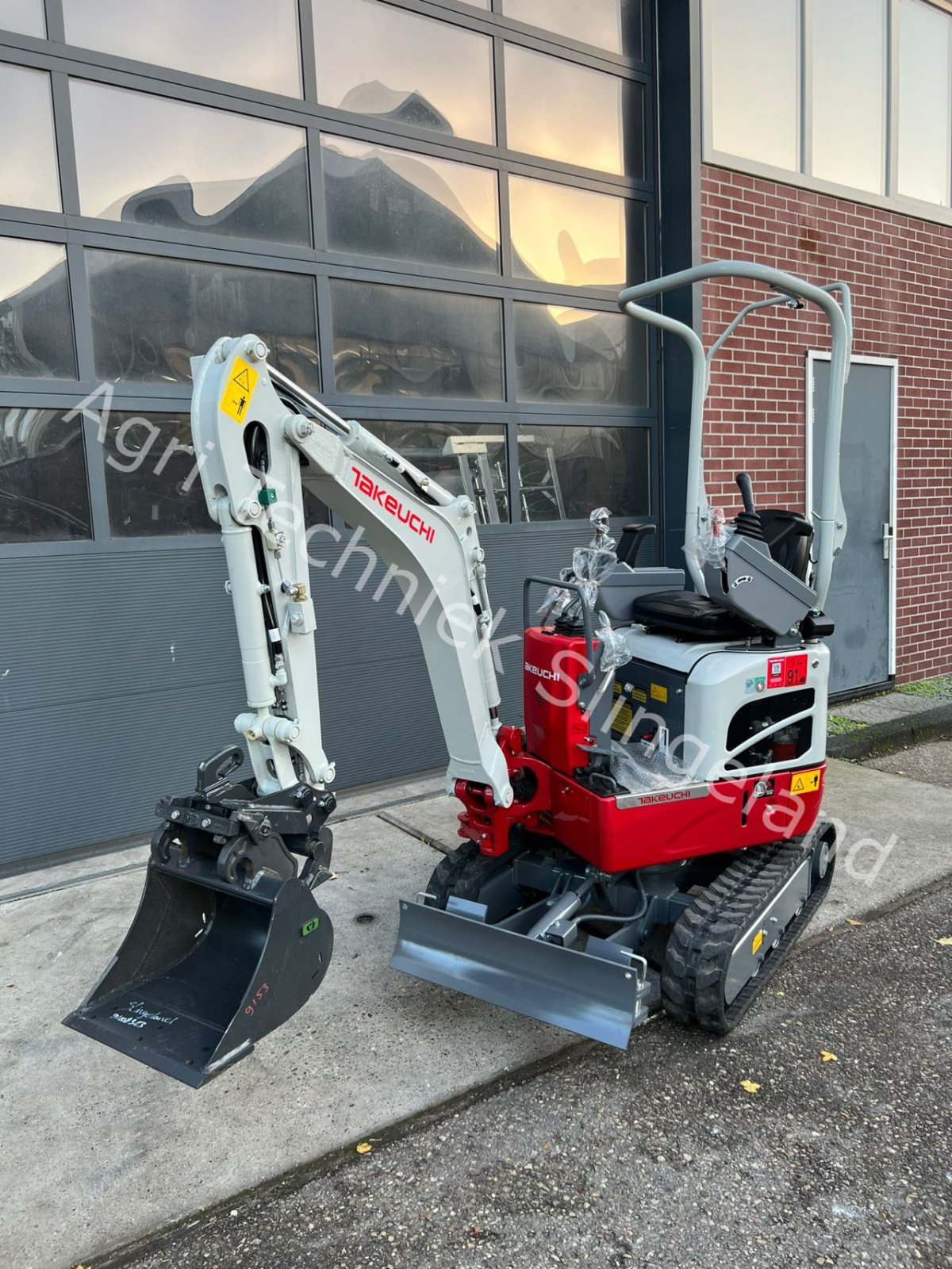 Minibagger del tipo Takeuchi TB210R minigraver, Gebrauchtmaschine en Giessenburg (Imagen 10)