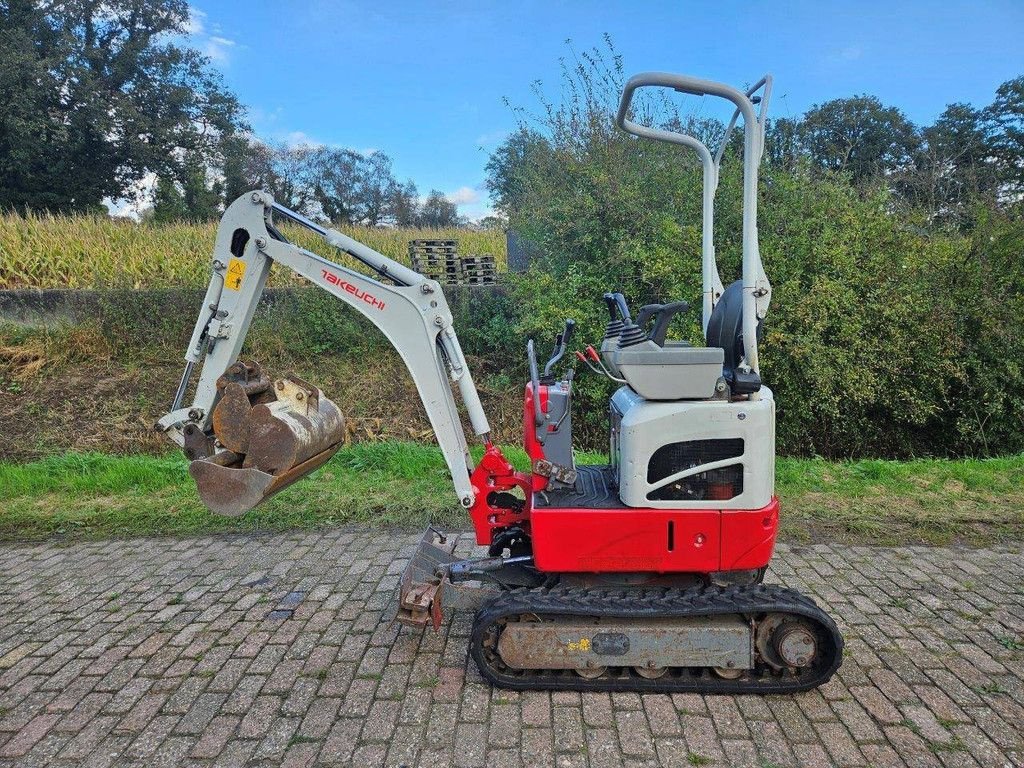 Minibagger от тип Takeuchi TB210R, Gebrauchtmaschine в Antwerpen (Снимка 1)