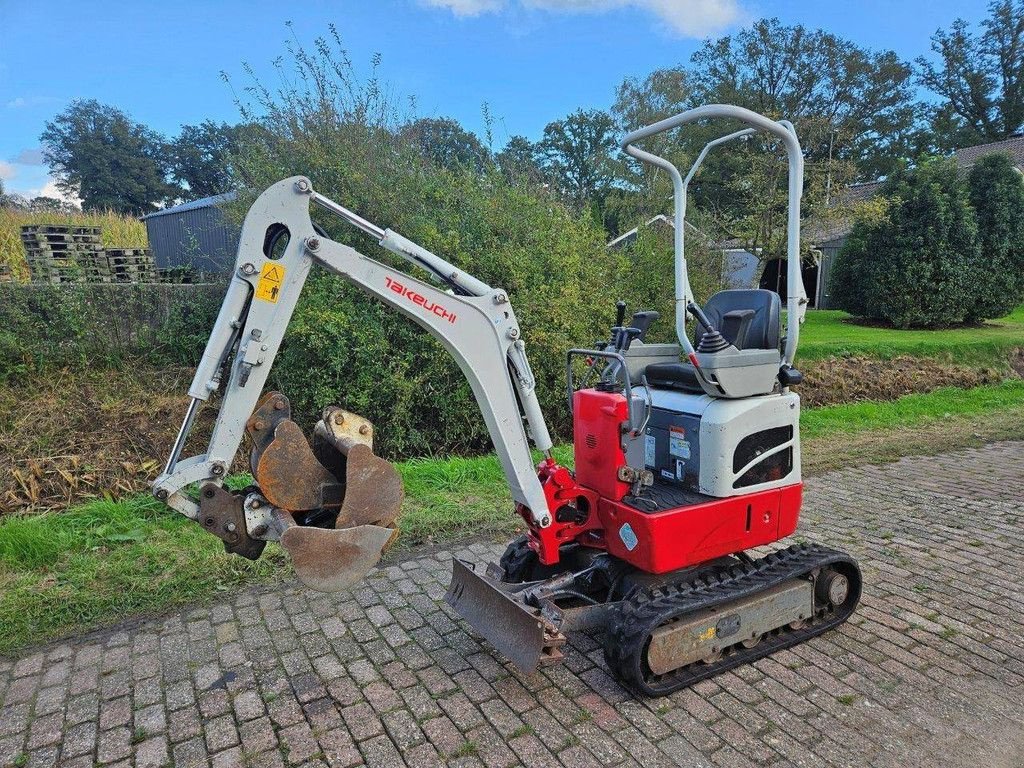 Minibagger типа Takeuchi TB210R, Gebrauchtmaschine в Antwerpen (Фотография 2)