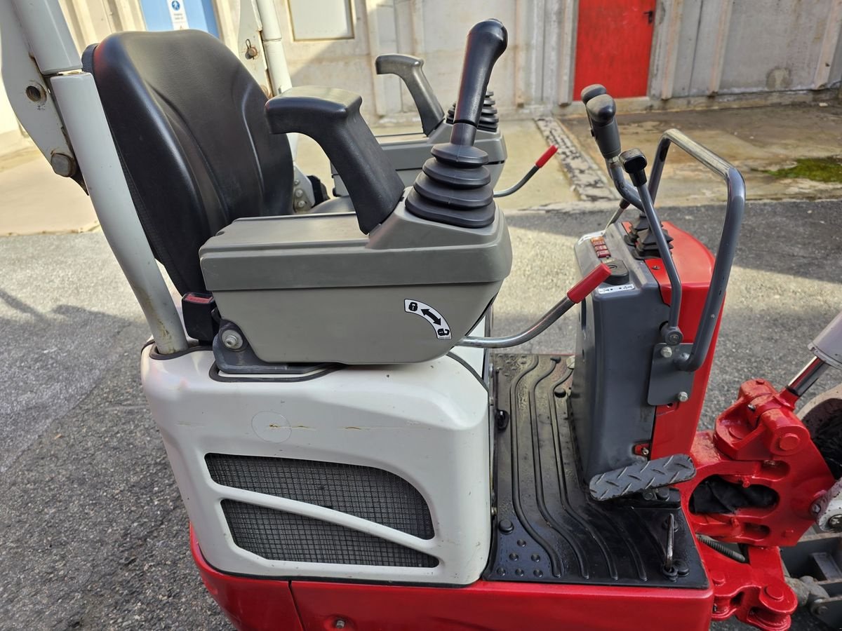 Minibagger tip Takeuchi TB210R, Gebrauchtmaschine in Gabersdorf (Poză 11)