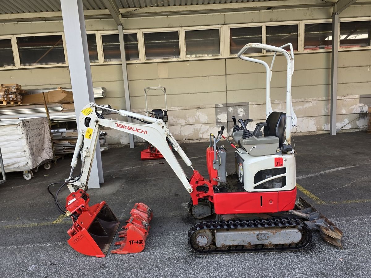 Minibagger van het type Takeuchi TB210R, Gebrauchtmaschine in Gabersdorf (Foto 1)