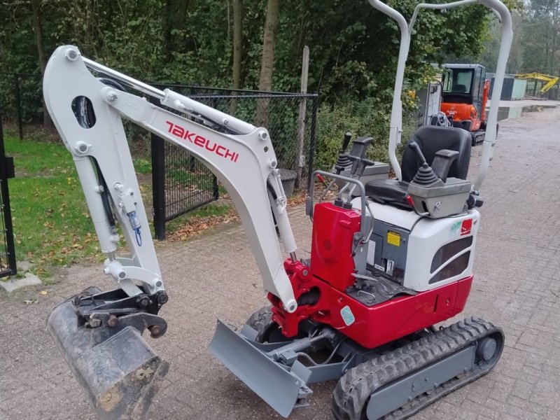 Minibagger tip Takeuchi Tb210r, Gebrauchtmaschine in Veldhoven