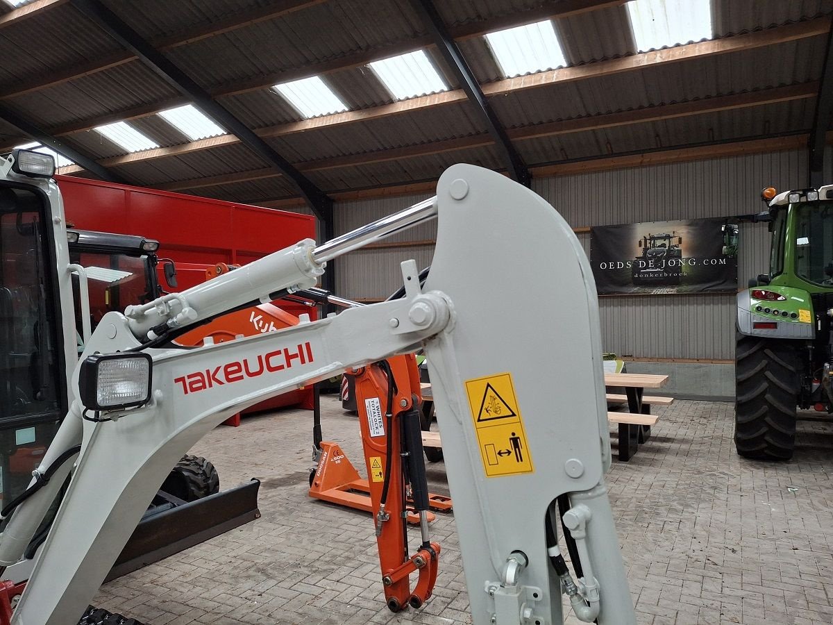 Minibagger del tipo Takeuchi TB216, Neumaschine en Donkerbroek (Imagen 3)