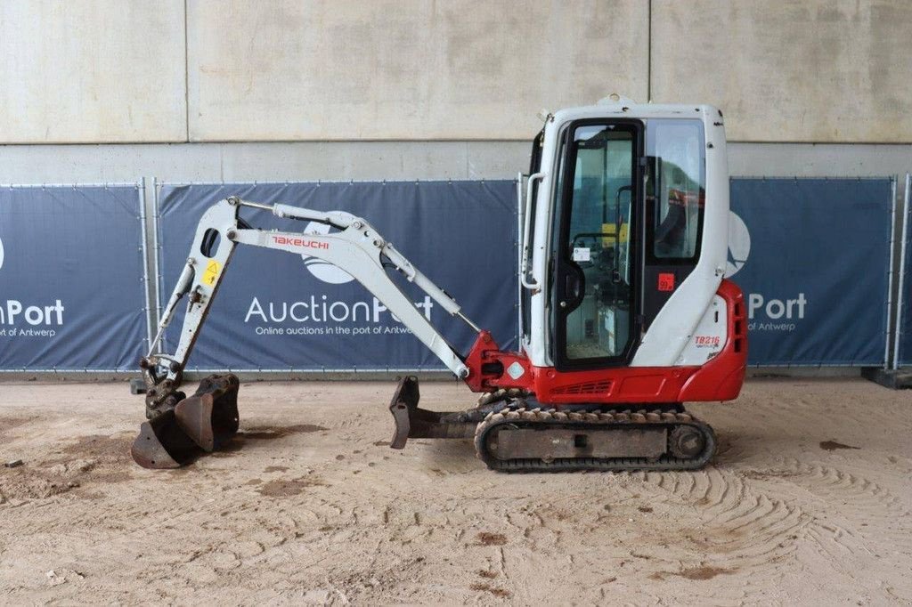 Minibagger του τύπου Takeuchi TB216, Gebrauchtmaschine σε Antwerpen (Φωτογραφία 2)