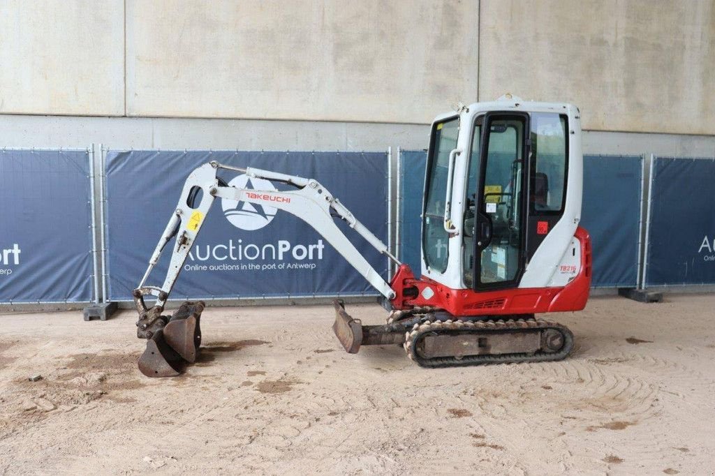 Minibagger del tipo Takeuchi TB216, Gebrauchtmaschine en Antwerpen (Imagen 1)