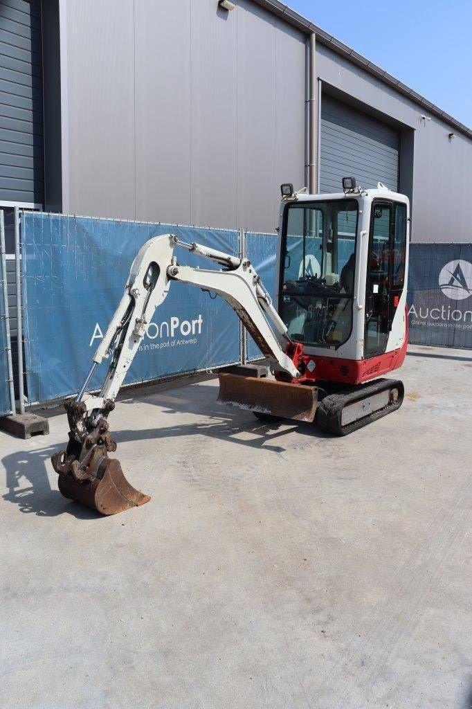 Minibagger des Typs Takeuchi TB216, Gebrauchtmaschine in Antwerpen (Bild 10)