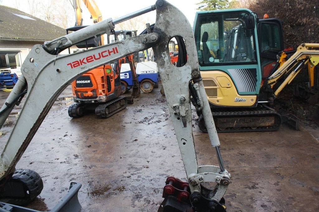 Minibagger del tipo Takeuchi TB216, Gebrauchtmaschine In Antwerpen (Immagine 10)