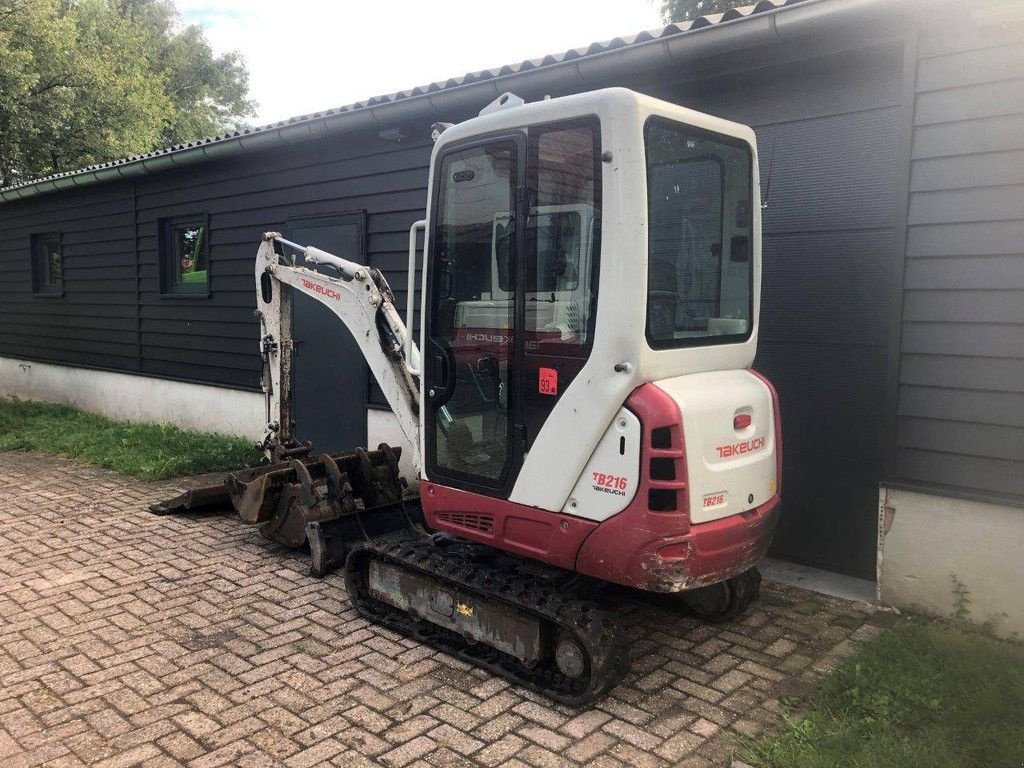 Minibagger от тип Takeuchi TB216, Gebrauchtmaschine в Antwerpen (Снимка 3)