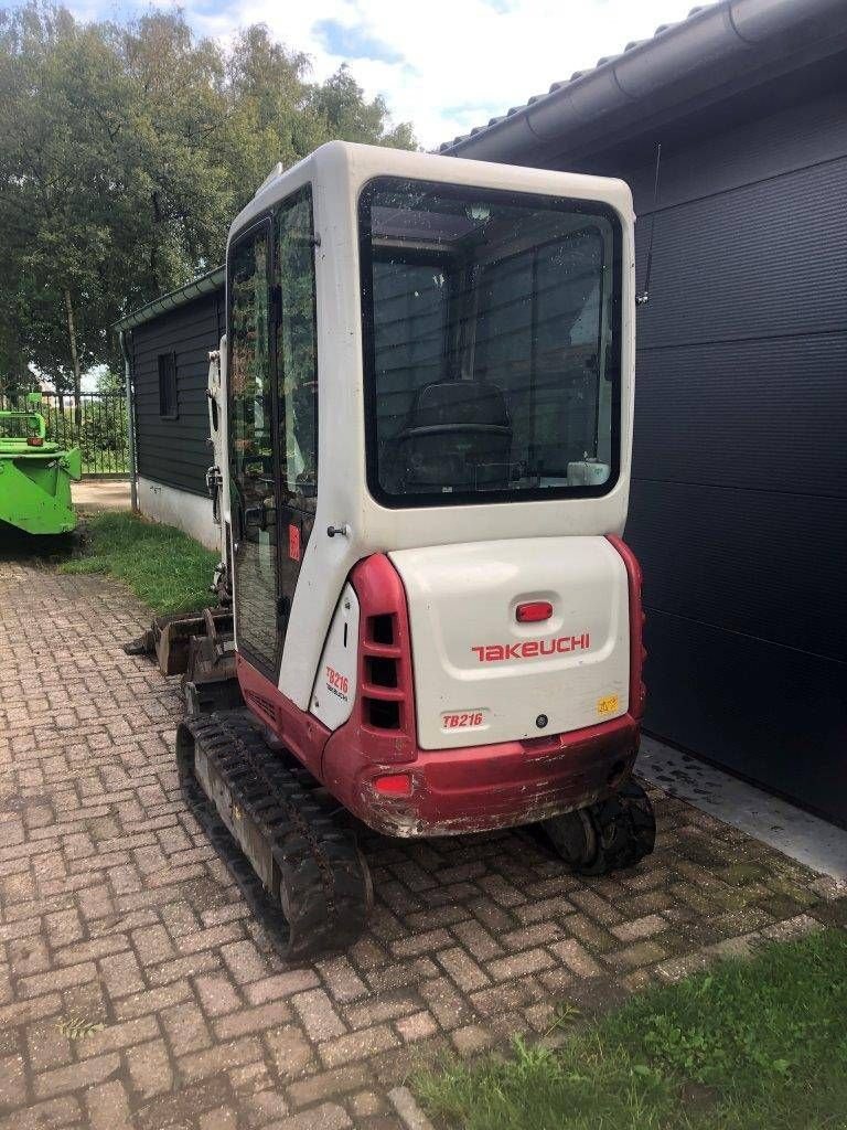 Minibagger от тип Takeuchi TB216, Gebrauchtmaschine в Antwerpen (Снимка 4)