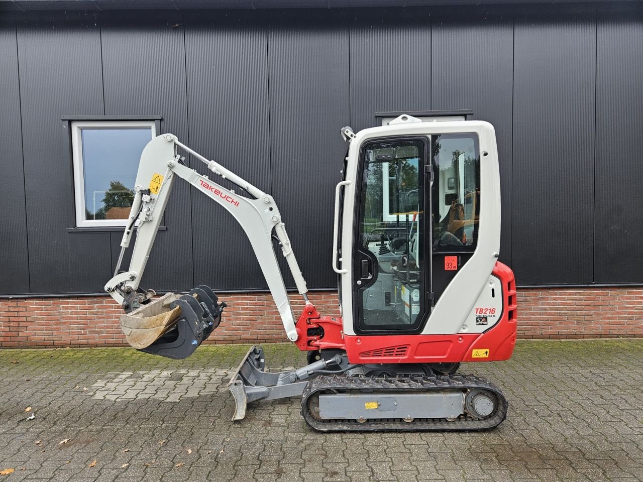 Minibagger van het type Takeuchi TB216, Gebrauchtmaschine in Haaksbergen (Foto 1)