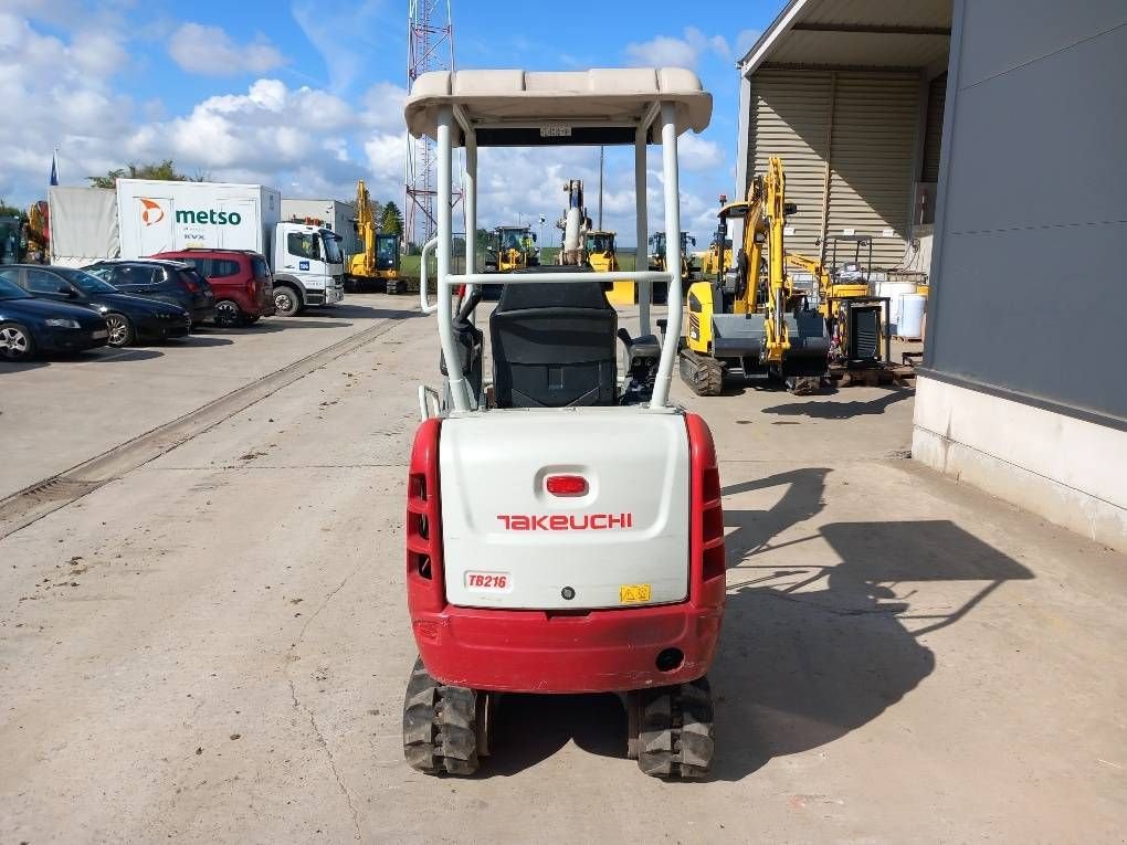 Minibagger des Typs Takeuchi TB216, Gebrauchtmaschine in Overijse (Bild 5)