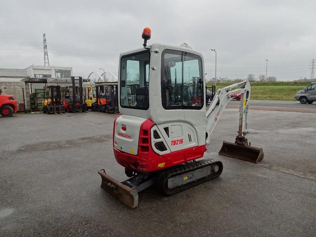 Minibagger of the type Takeuchi TB216, Gebrauchtmaschine in Zutphen (Picture 3)