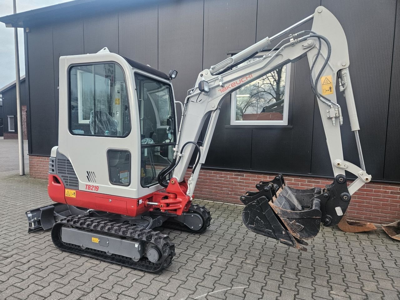 Minibagger typu Takeuchi TB219 Demo, Gebrauchtmaschine v Haaksbergen (Obrázok 8)