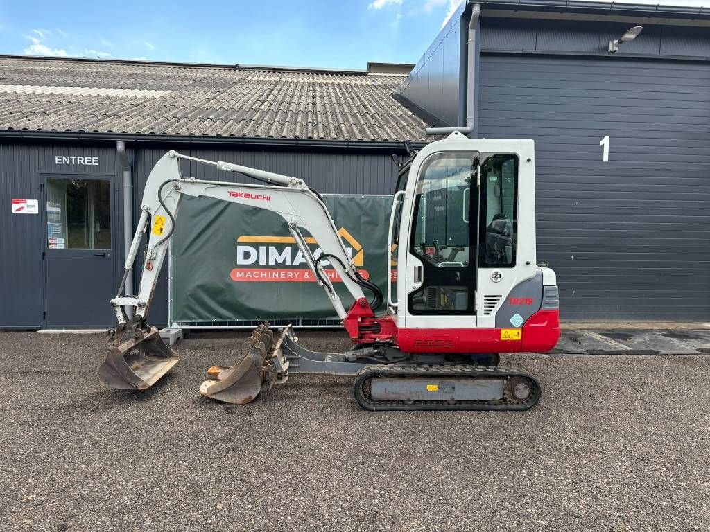 Minibagger du type Takeuchi TB219 met 3 bakken, Gebrauchtmaschine en Erp (Photo 1)