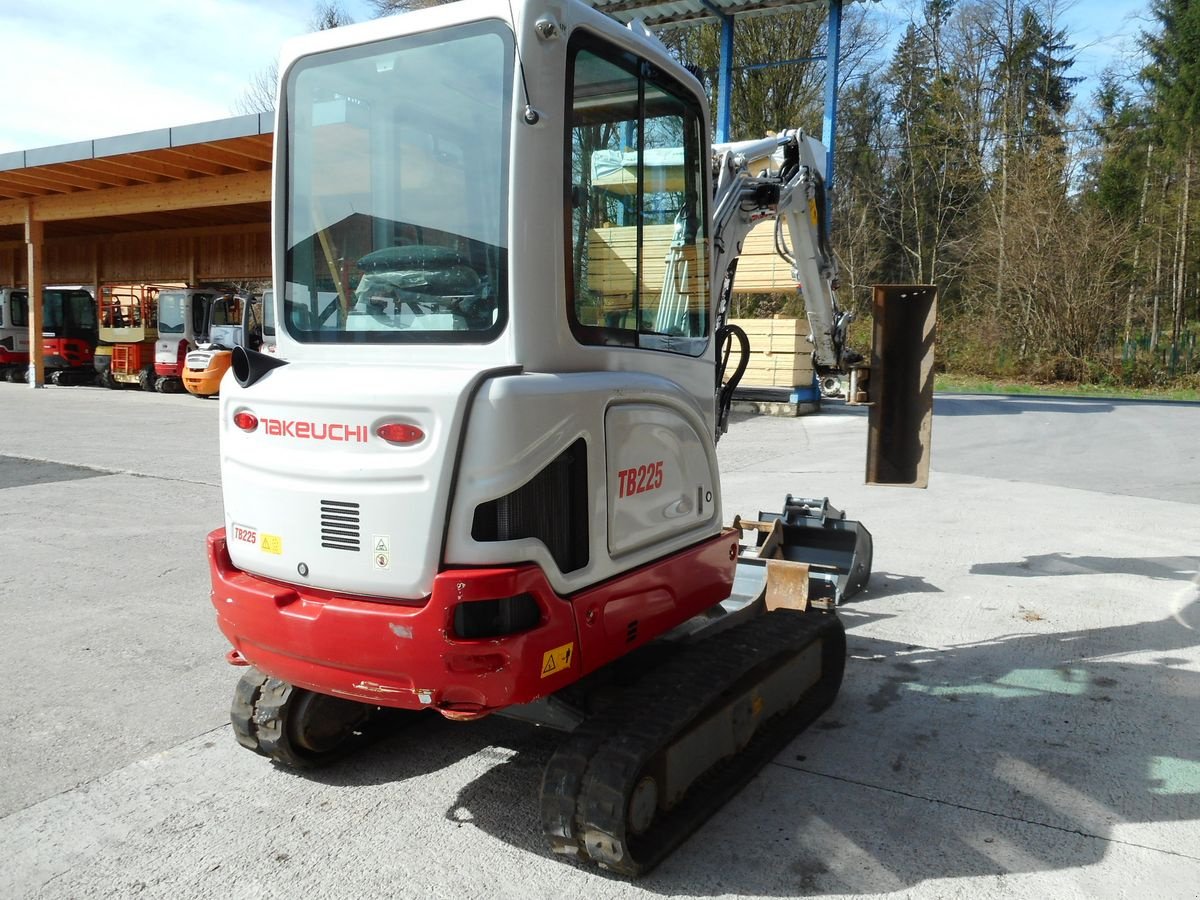 Minibagger του τύπου Takeuchi TB225 ( 2.400kg ) POWERTILT + hydr. SW + alle Le, Gebrauchtmaschine σε St. Nikolai ob Draßling (Φωτογραφία 4)