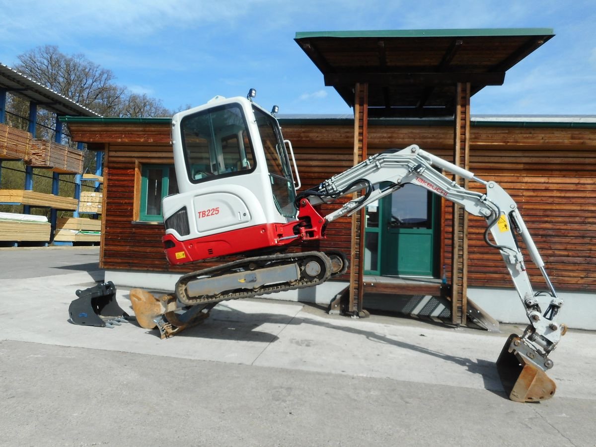 Minibagger του τύπου Takeuchi TB225 ( 2.400kg ) POWERTILT + hydr. SW + alle Le, Gebrauchtmaschine σε St. Nikolai ob Draßling (Φωτογραφία 23)