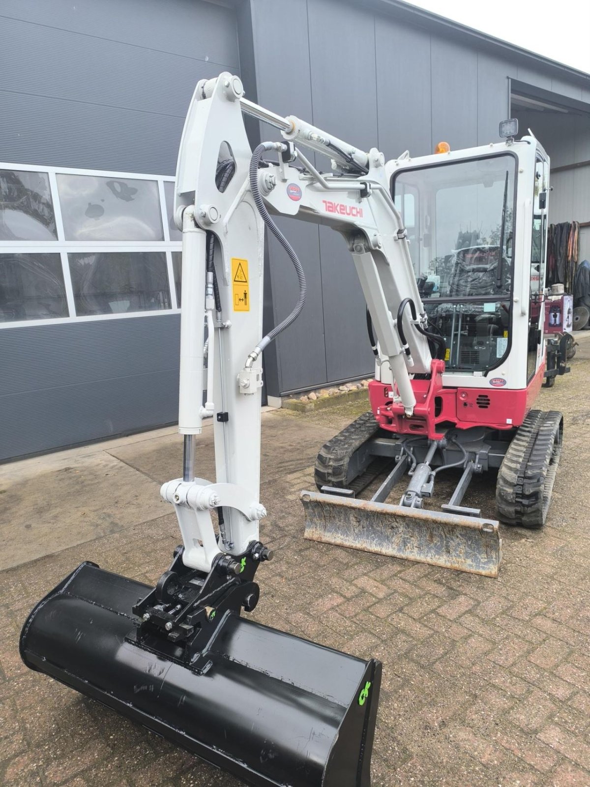 Minibagger van het type Takeuchi TB225, Gebrauchtmaschine in Hardegarijp (Foto 4)