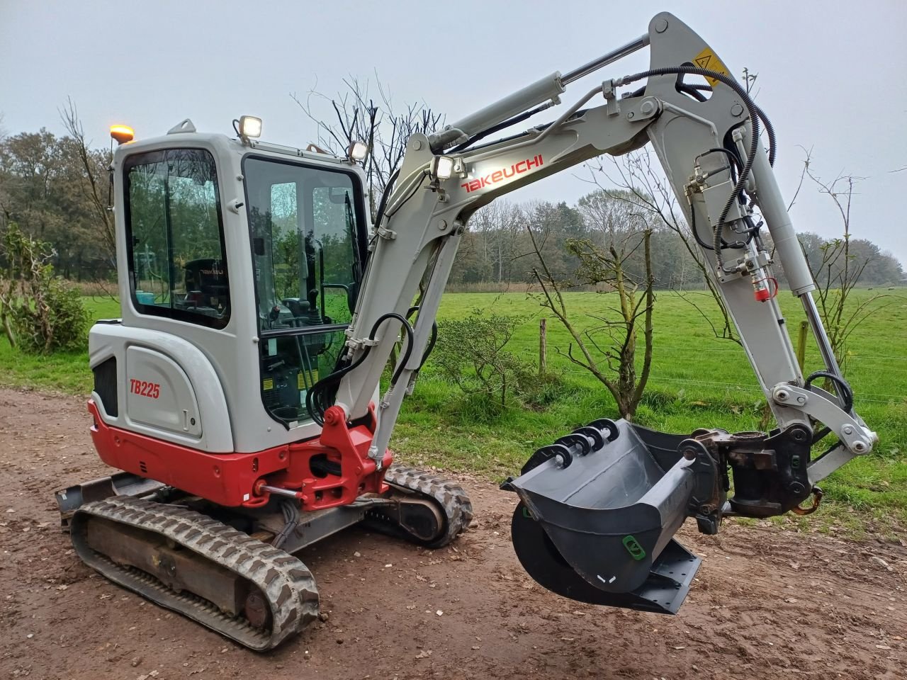 Minibagger a típus Takeuchi TB225, Gebrauchtmaschine ekkor: Terschuur (Kép 8)