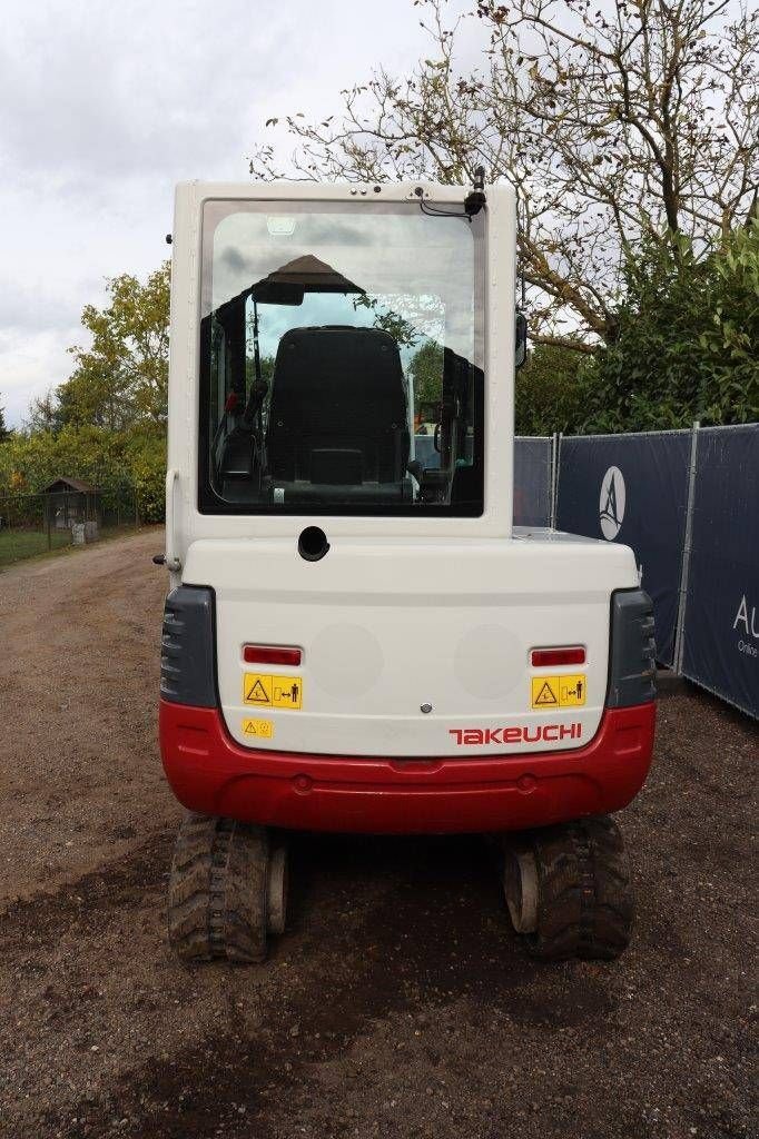 Minibagger typu Takeuchi TB228, Gebrauchtmaschine w Antwerpen (Zdjęcie 5)