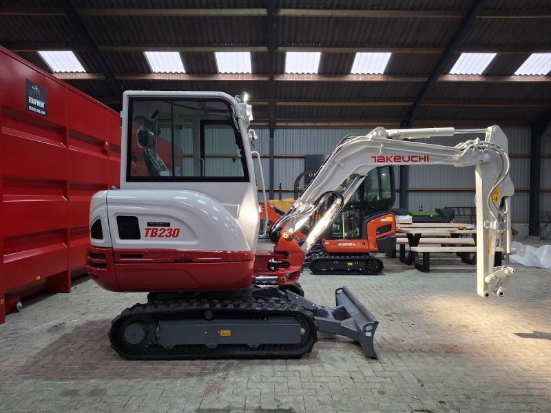 Minibagger del tipo Takeuchi TB230, Neumaschine en Donkerbroek (Imagen 1)