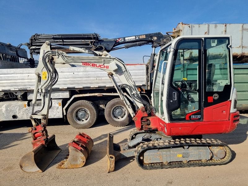 Minibagger typu Takeuchi TB230, Gebrauchtmaschine w Gabersdorf (Zdjęcie 11)