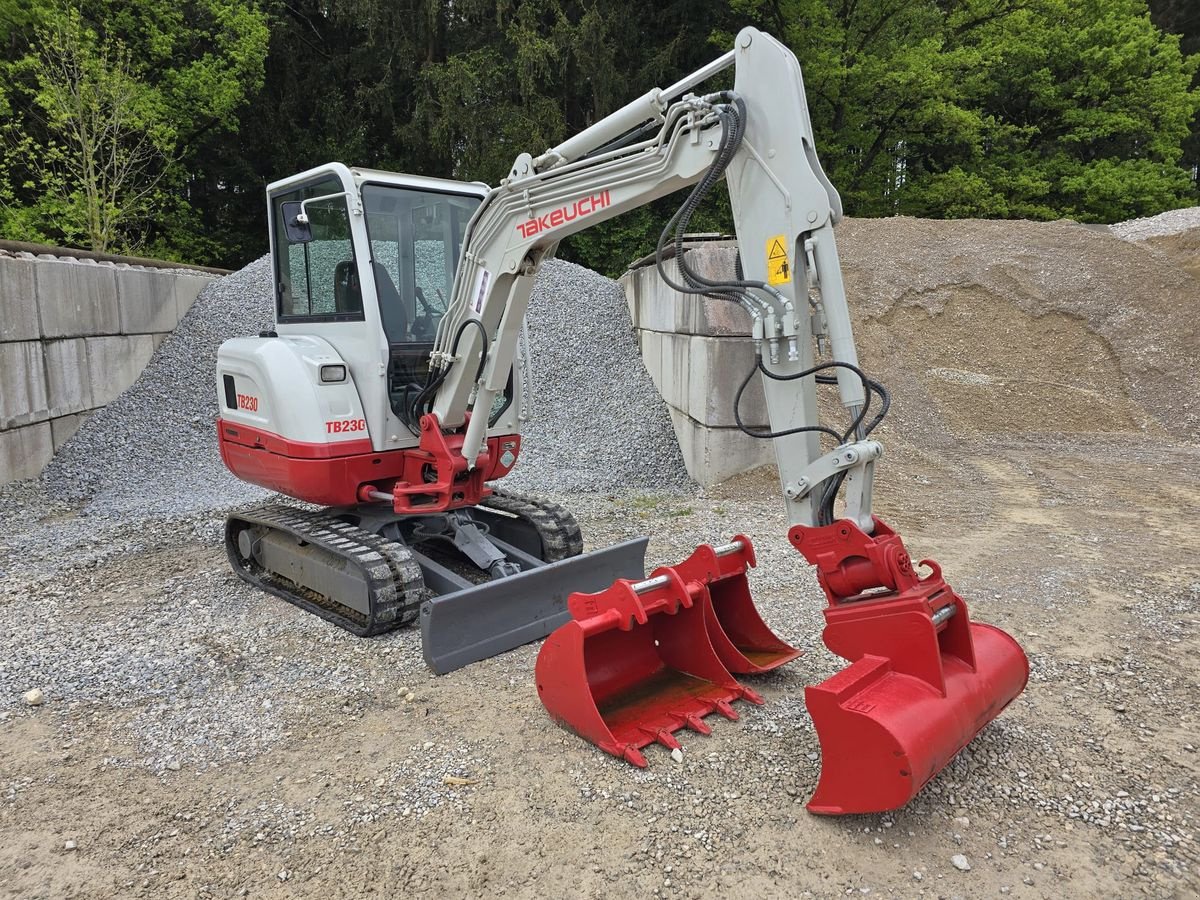 Minibagger of the type Takeuchi TB230, Gebrauchtmaschine in Gabersdorf (Picture 3)