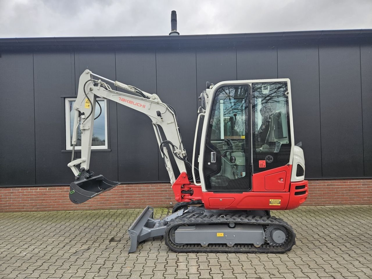 Minibagger typu Takeuchi TB230, Gebrauchtmaschine v Haaksbergen (Obrázok 1)