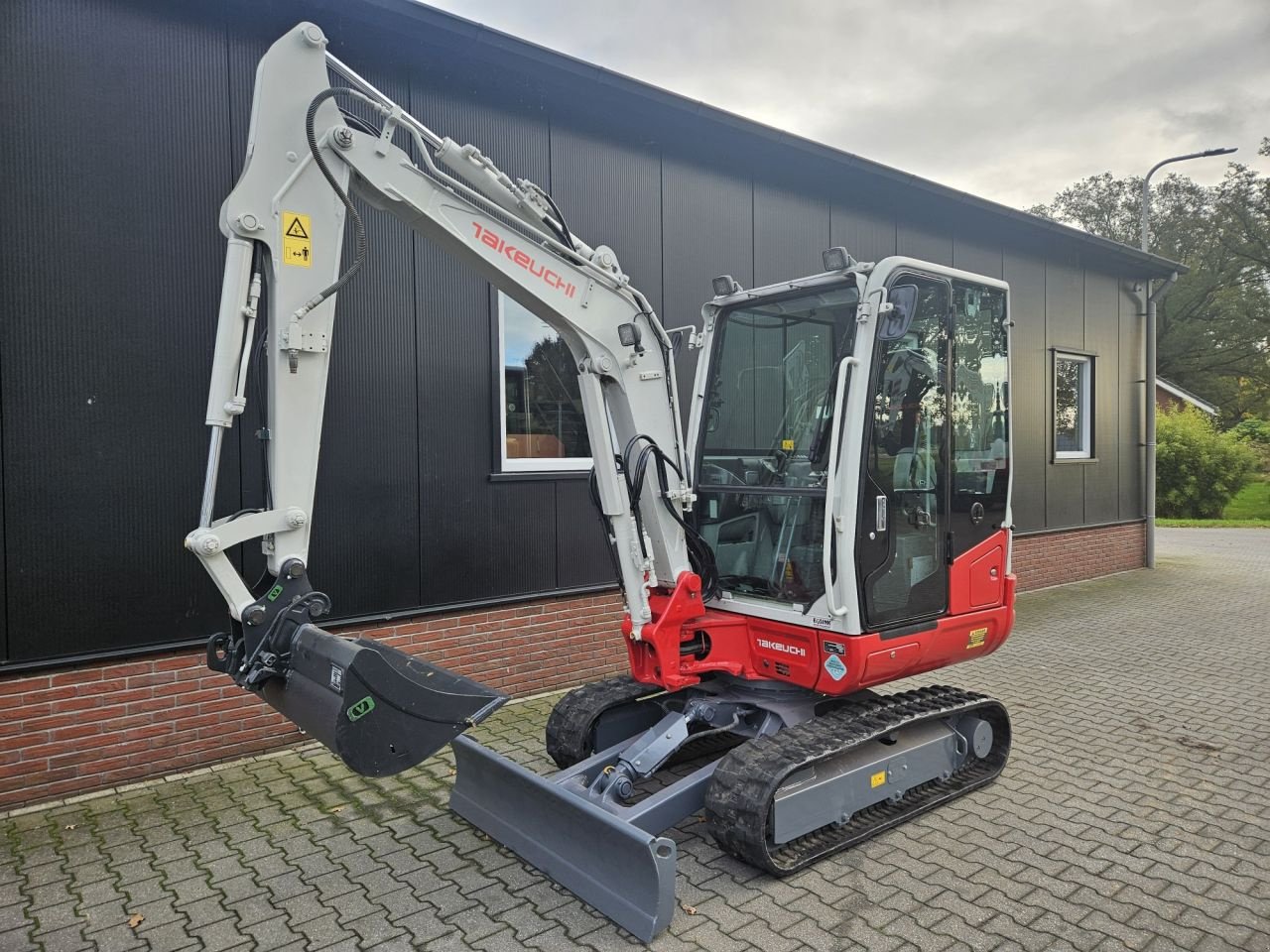 Minibagger Türe ait Takeuchi TB230, Gebrauchtmaschine içinde Haaksbergen (resim 2)