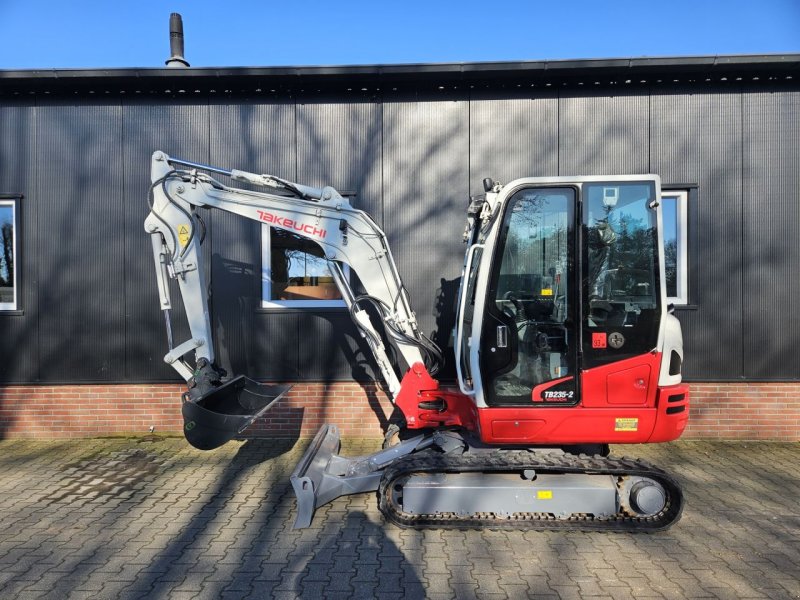 Minibagger типа Takeuchi TB235-2, Gebrauchtmaschine в Haaksbergen (Фотография 1)