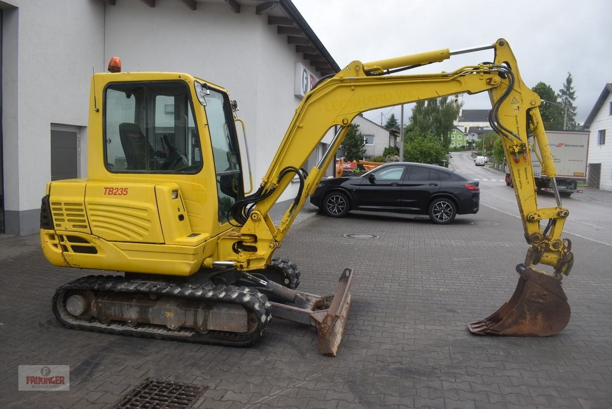 Minibagger typu Takeuchi TB235 mit Powertilt, Gebrauchtmaschine v Putzleinsdorf (Obrázok 2)