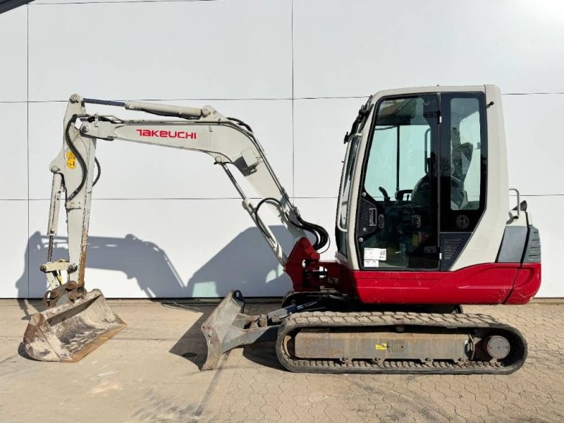 Minibagger typu Takeuchi TB235 - Quick Coupler / Hammer Lines, Gebrauchtmaschine v Veldhoven (Obrázek 1)